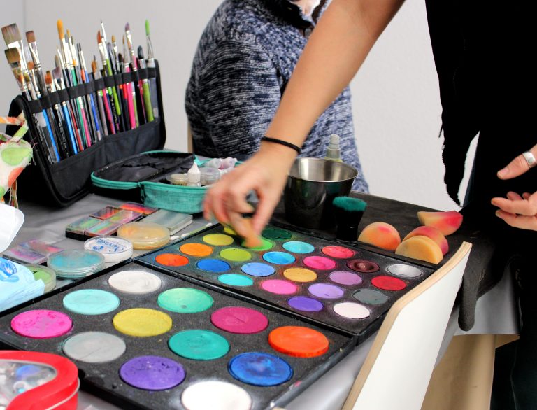 contratar maquillador infantil